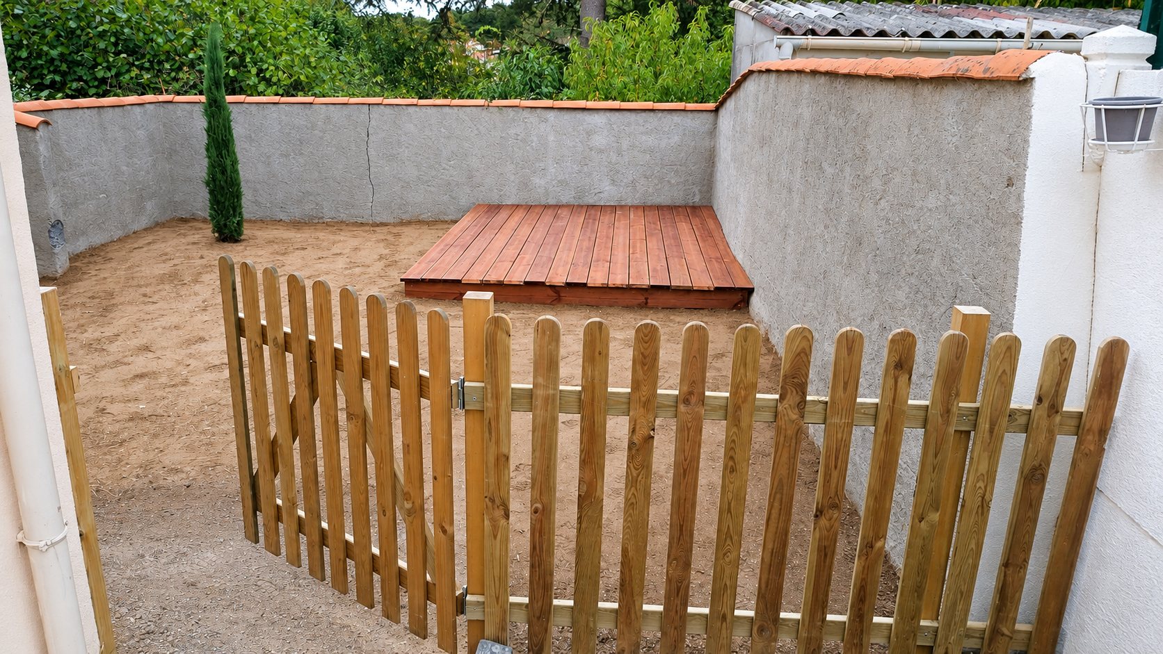 Création de jardin AR’ Paysage terrasse bois clôture plantation engazonnement (44)
